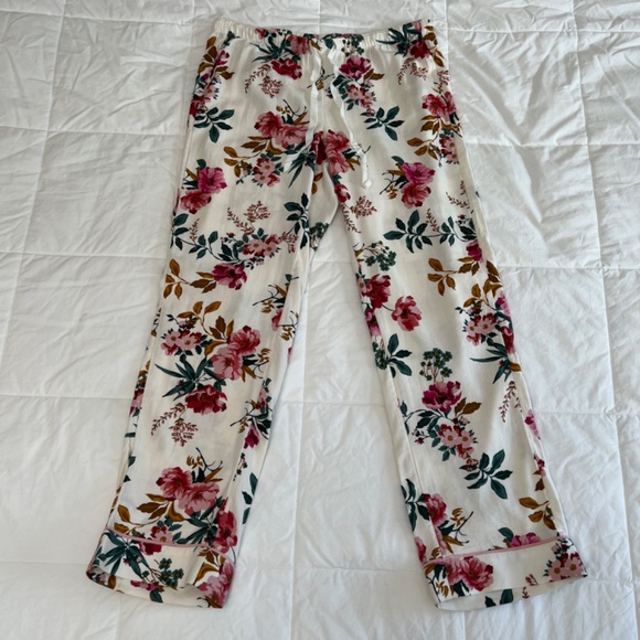 💕🌿🌺 LOFT White and Pink Floral Pajamas Size Small 💕🌿🌺 - Picture 9 of 14